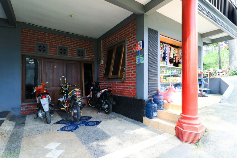 Exterior & Views 2, Penginapan Villa Surya Alam, Pasuruan