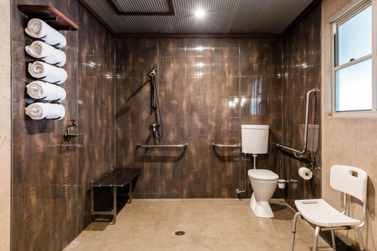 Bathroom 4, Saltbush Retreat, Longreach