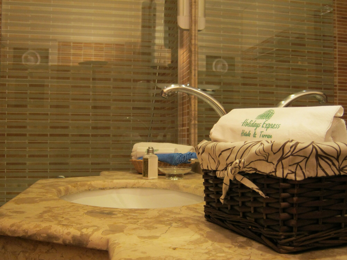 Bathroom 4, Holidays Express Hotel, Al-'Ajuzah