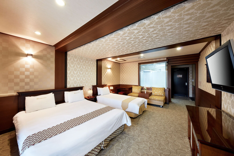Bedroom 4, Dongbusan Oncheon Hotel, Gijang