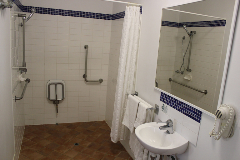 Bathroom 4, Karratha Central Apartments, Roebourne