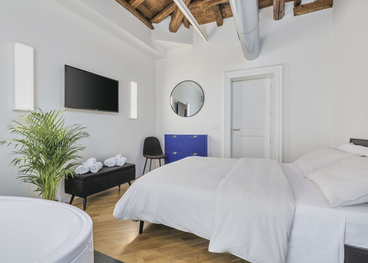 Bedroom 2, The Silver Lava, Catania