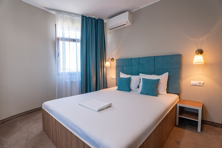 Bedroom 2, Vila Bordeaux, Galati