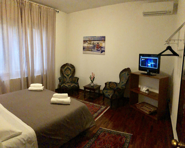 Bedroom 4, Caminhouse, Padua
