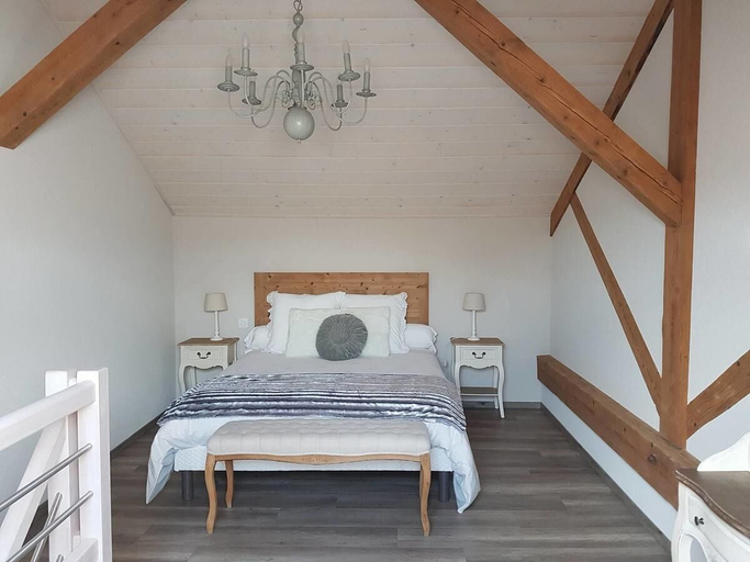 Bedroom 4, Chambres d'hôtes L'Ecrin du Lac, Doubs
