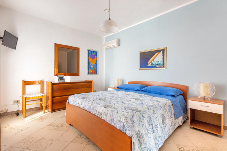Bedroom 4, Villa Alice, Lecce
