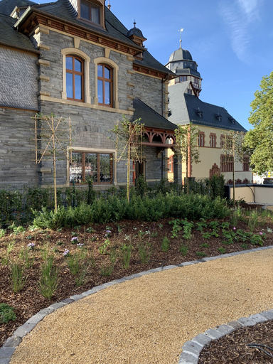 Exterior & Views 2, DEINHARD's, Bernkastel-Wittlich