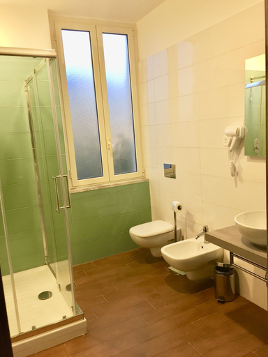 Bathroom 5, Hotel Academy, Rome