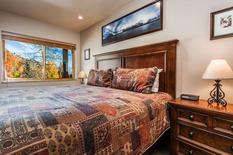 Bedroom 2, Willows Condos by Snowmass Vacations, Pitkin