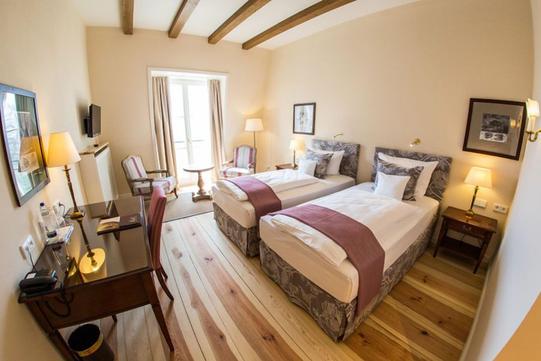 Bedroom 4, Hotel Schloss Leitheim, Donau-Ries