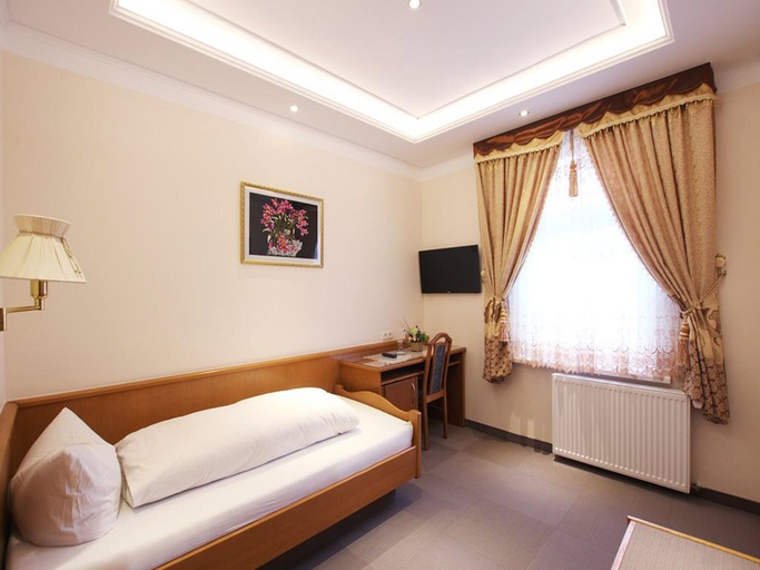 Bedroom 3, Hotel Europäischer Hof, Elbe-Elster