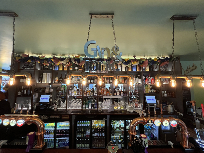 Food & Drinks 5, Dockers Inn, London