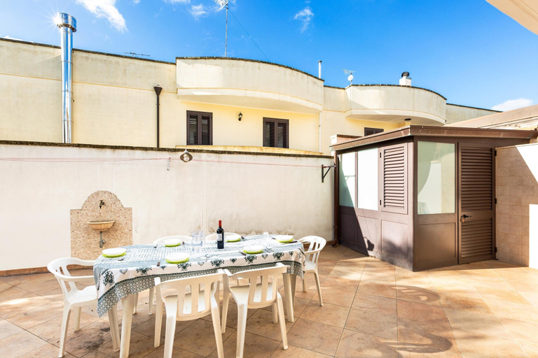 Exterior & Views 2, 2121 Villetta Colmonese, Lecce