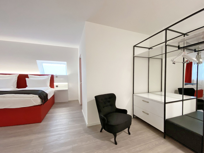 Bedroom 3, DORMERO Hotel Hersbruck, Nürnberger Land
