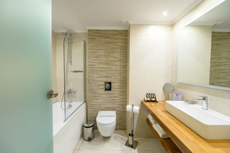 Bathroom 5, Europa Hotel, West Greece