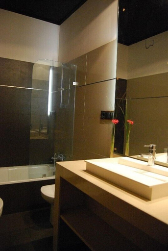 Bathroom 3, Hotel Villa de Setenil, Cádiz