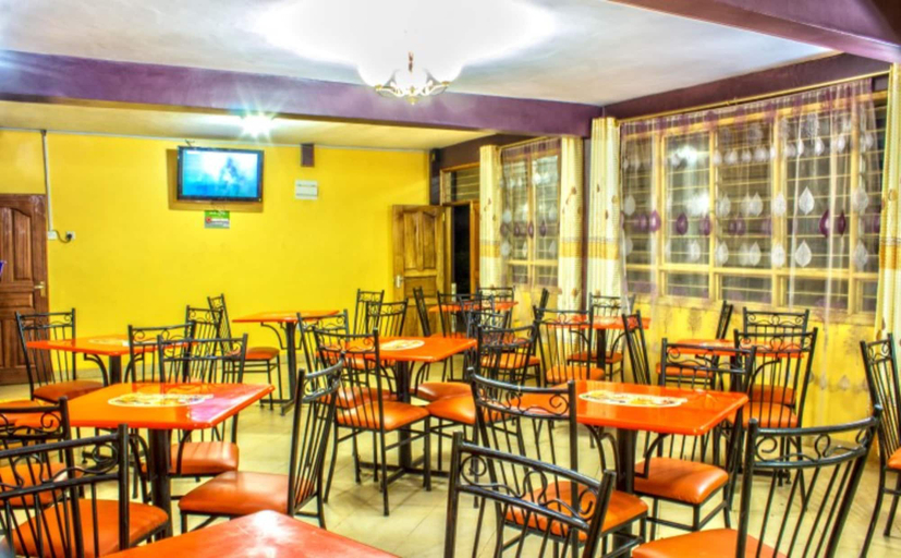 Food & Drinks, Esstana Hotel, Manyatta