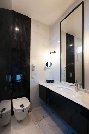 Bathroom 5, Lucky Monkey Hotel, Antalya