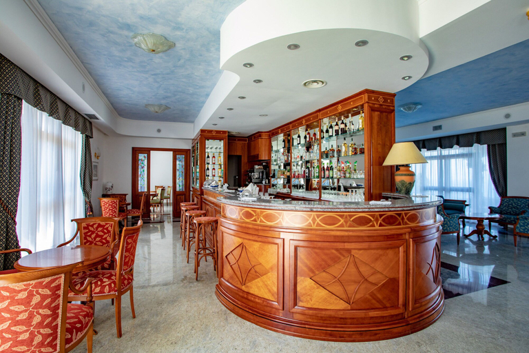 Food & Drinks 5, Hotel La Castellana, Cosenza
