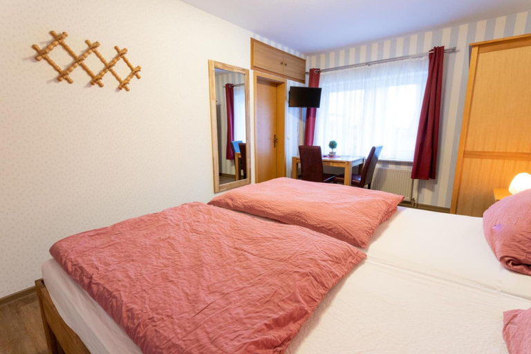 Bedroom 4, Rhododendron-Hof, Heidekreis