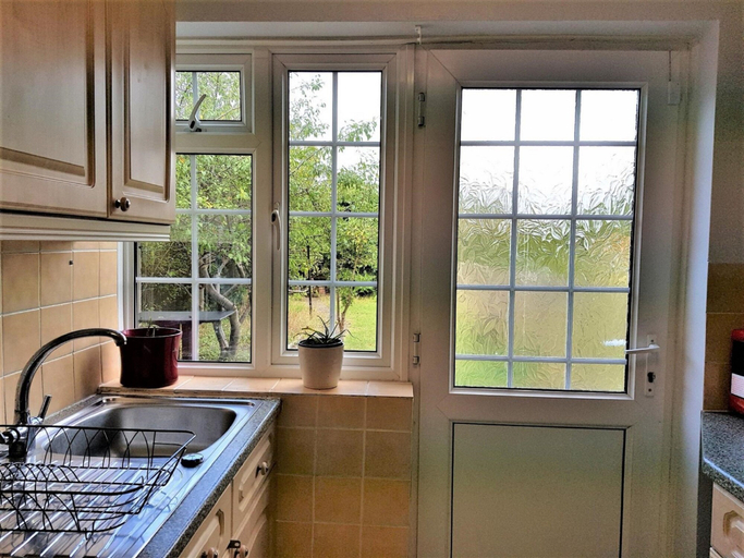 Others 5, Poynters House - Huku Kwetu Luton, Central Bedfordshire