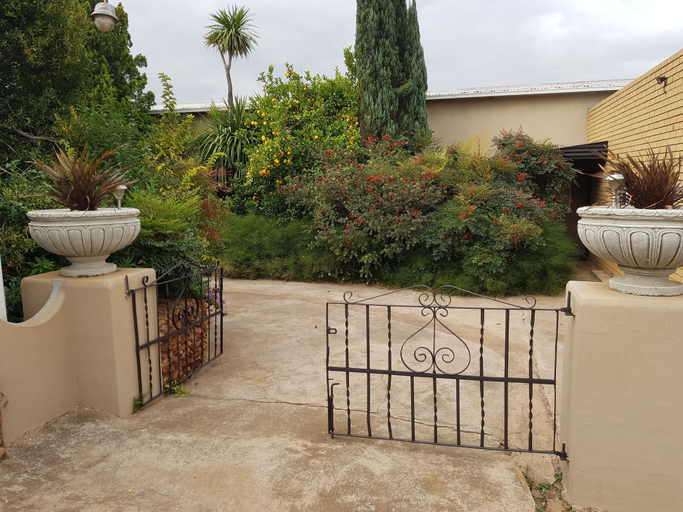 Others 4, Mountain View Country Estate, Dr Kenneth Kaunda