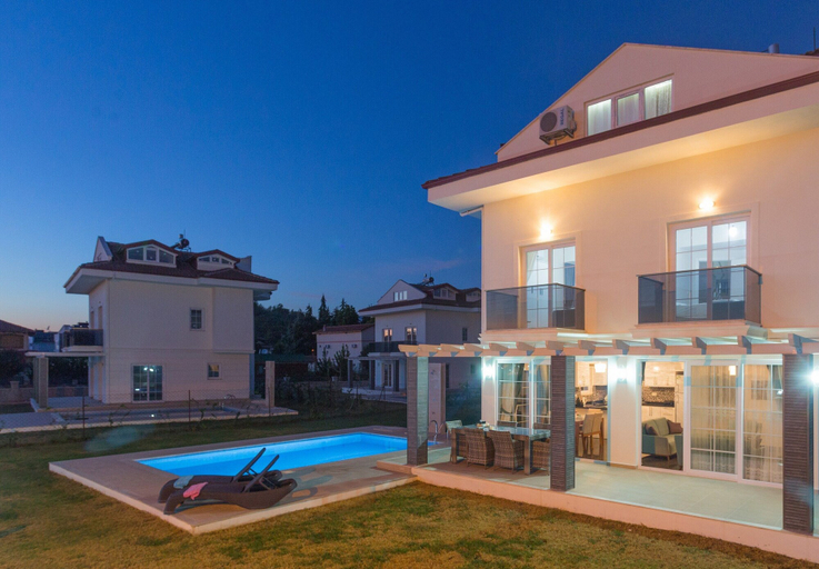 Front of property - evening/night, Tala Villa 15, Fethiye