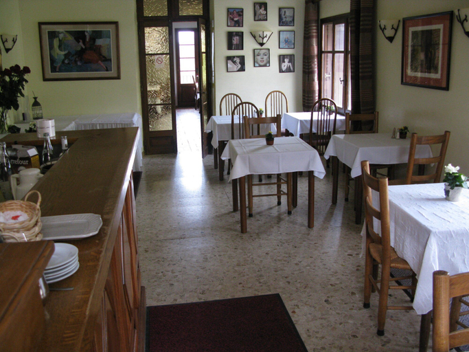 Food & Drinks 5, Les Géraniums, Vaucluse