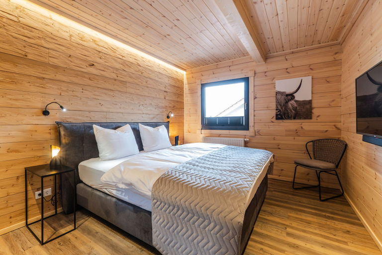 Bedroom 2, Bergwaldchalets Wellness, Harz