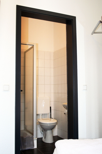 Bathroom 5, Hotel Klenkes am Bahnhof, Städteregion Aachen