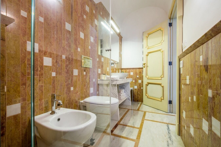 Bathroom 3, Da Rooms, Napoli