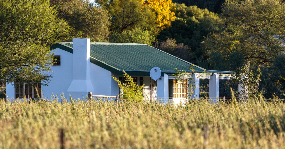 Exterior & Views 2, The Farmers Cottage, Xhariep