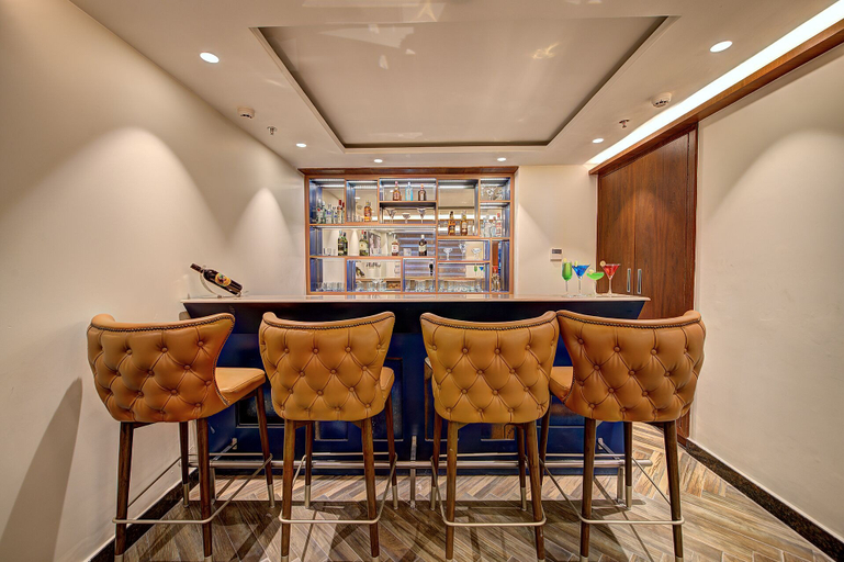 Food & Drinks 5, Best Western Plus Revanta, Kangra