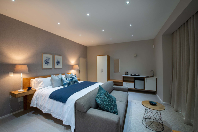 Bedroom 4, The Shark Bay Boutique Hotel & Spa, West Coast