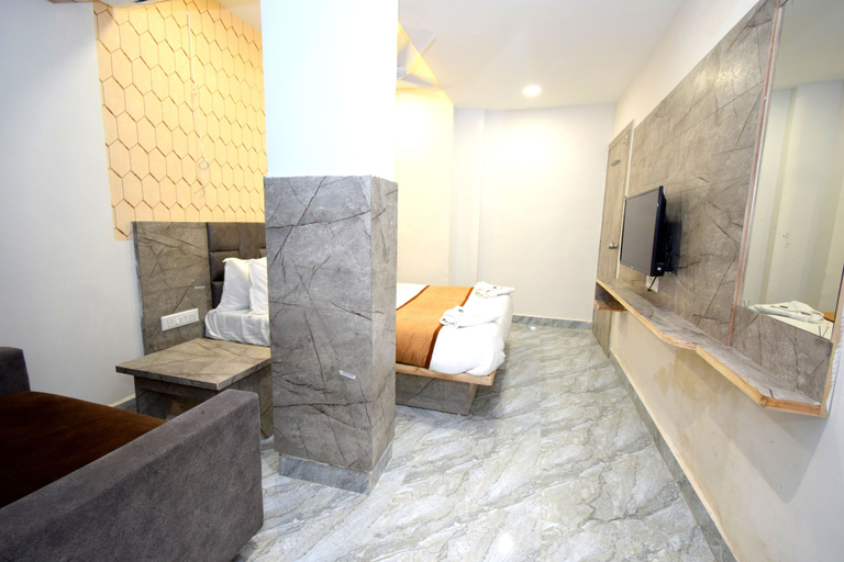 Others 3, Hotel A1 Vastrapur, Ahmadabad