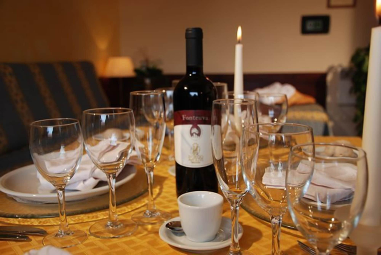 Food & Drinks 5, Borgo degli Olivi, Livorno