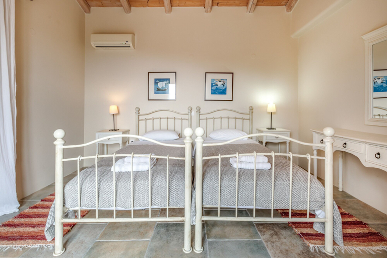 Bedroom 2, Mastrogiannis villa Myrtia, Ionian Islands