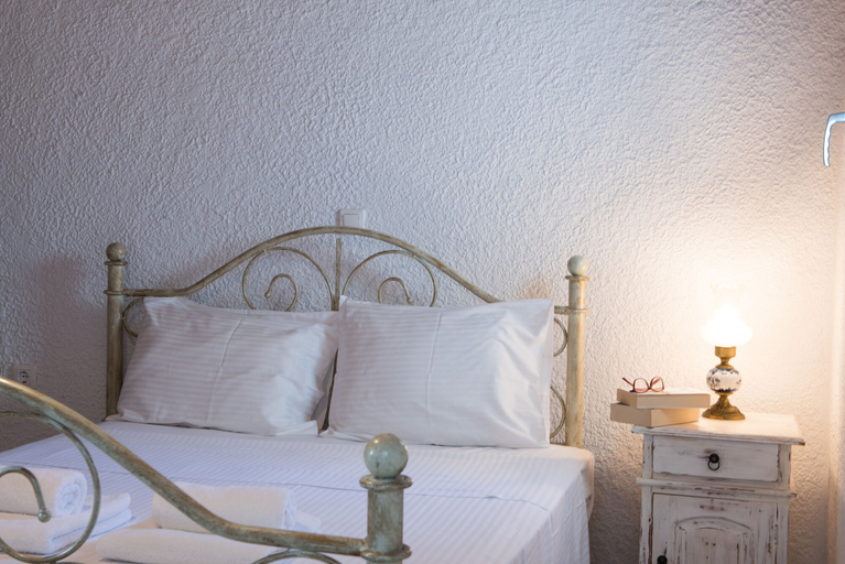 Bedroom 2, Amazing Apt in Ano Mera, South Aegean