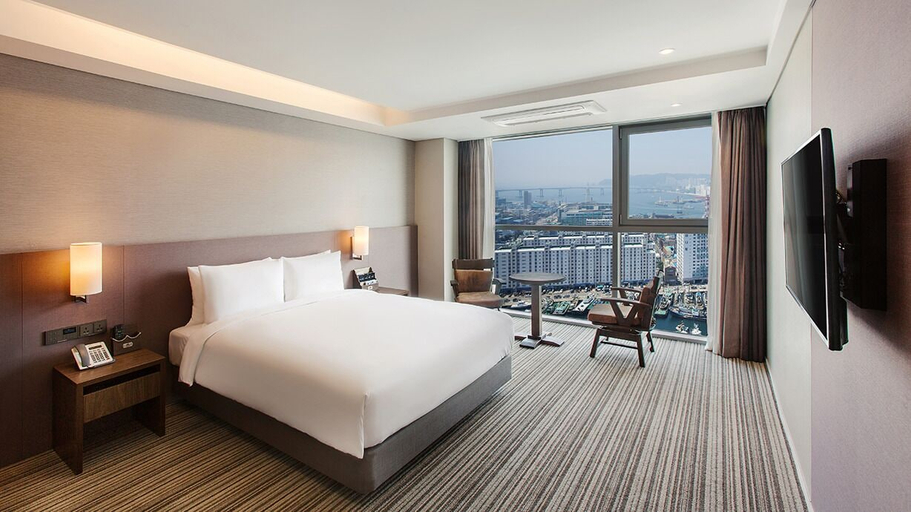 Bedroom 2, Hotel Adela, Yeongdo