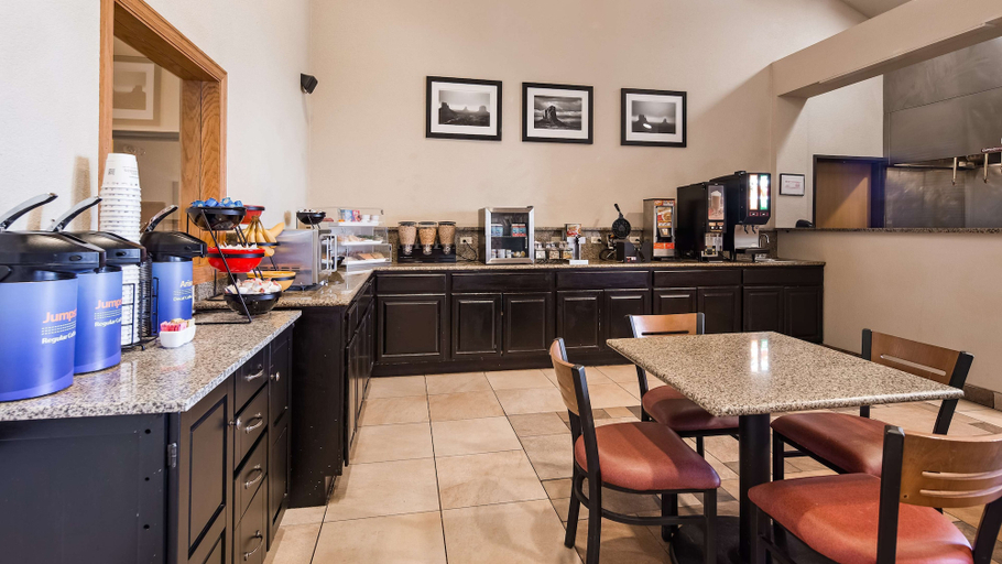 Food & Drinks 5, Best Western Rambler, Huerfano