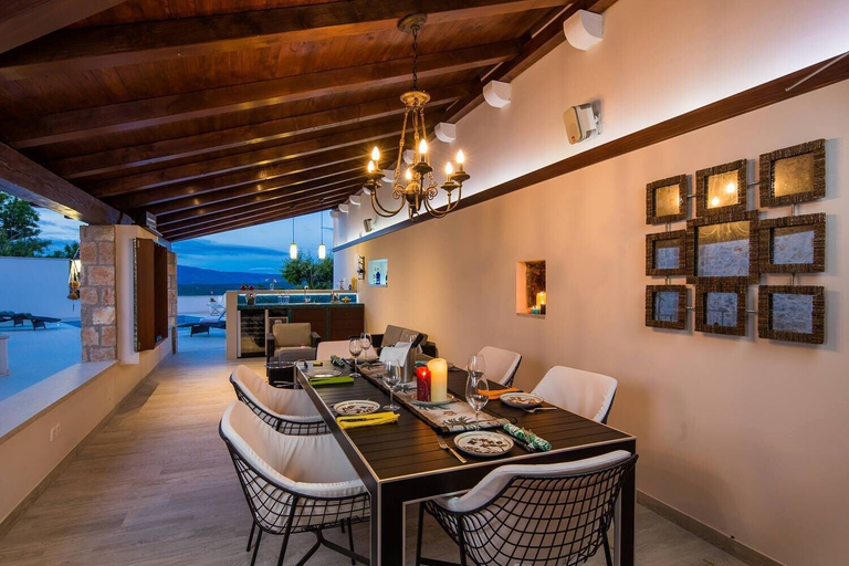 Food & Drinks, Villa Jasmine, Stari Grad