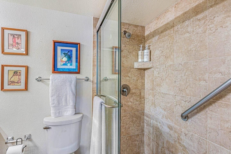 Bathroom 4, Aloha Kamaole Steps from Sand in Maui, Maui
