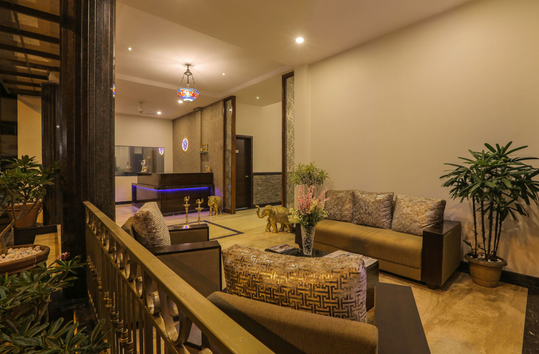 Others 5, Hotel Sardar, Pune