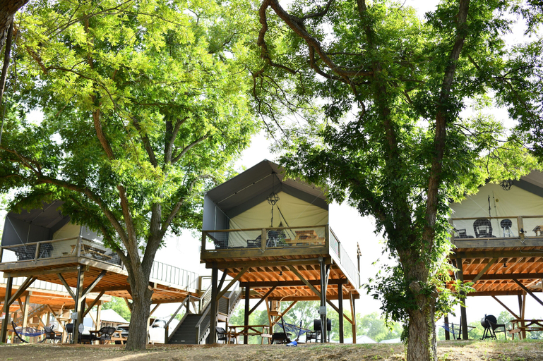 Exterior & Views 2, 9 Son's Rio Cibolo - Birdhouse Cabin, Guadalupe