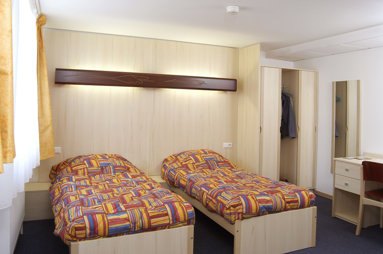 Bedroom 2, Centre Le Mittel, Haut-Rhin