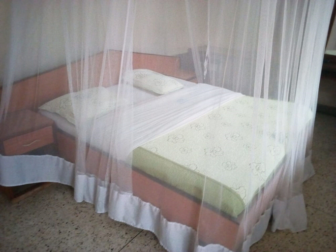 Bedroom 2, Wambuku Hotel, Naivasha