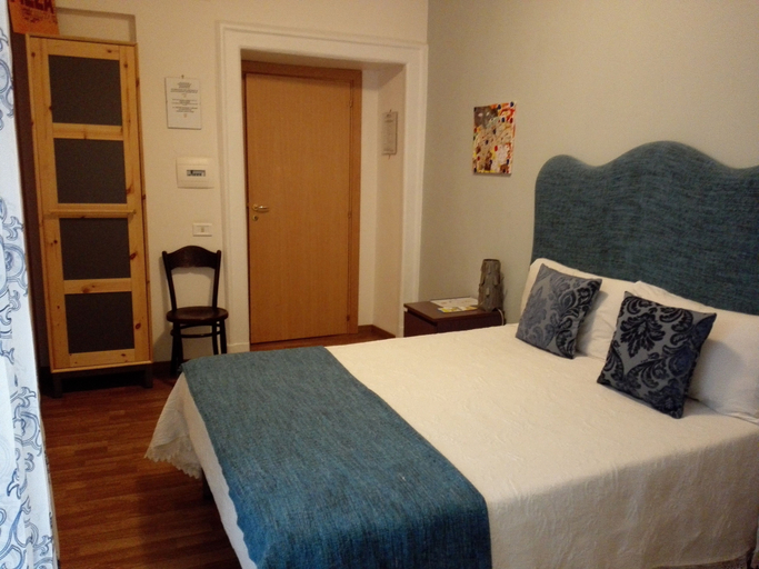 Bedroom 4, Casa Mariella, Napoli