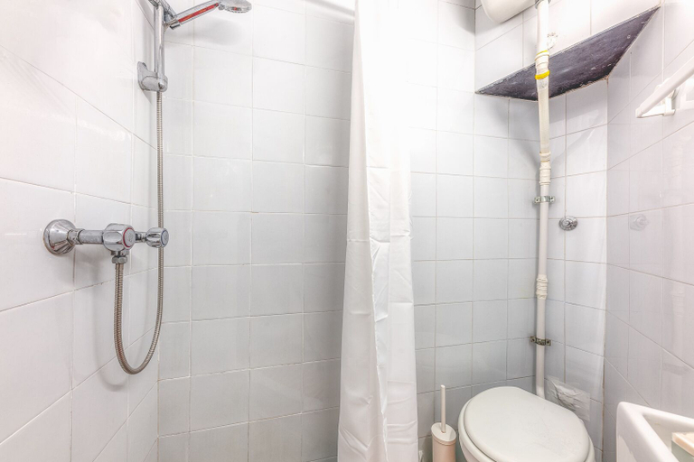 Bathroom shower, Casaviva - Vico Del Teatro Nazionale Genova, Genova