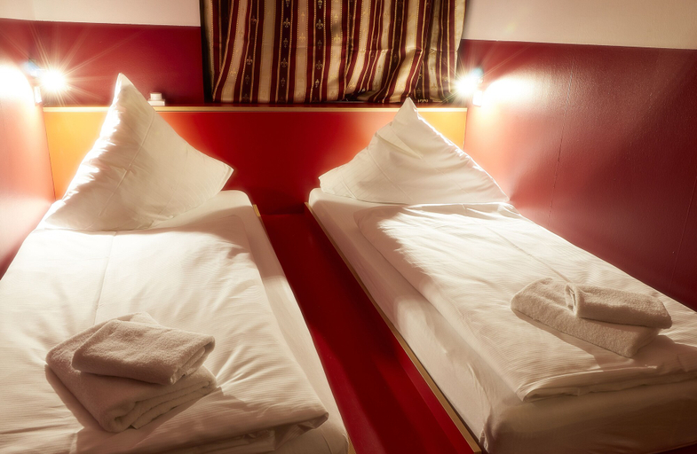 Bedroom 4, Ballhaus Berlin Hostel, Berlin