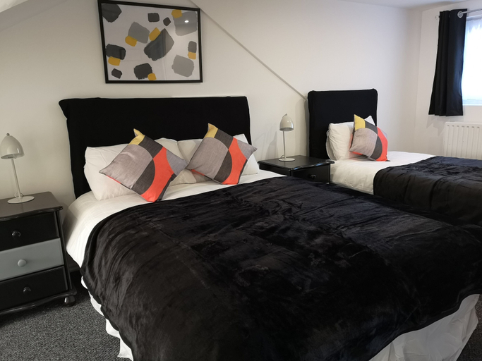 Bedroom 2, Havering Hotel, London